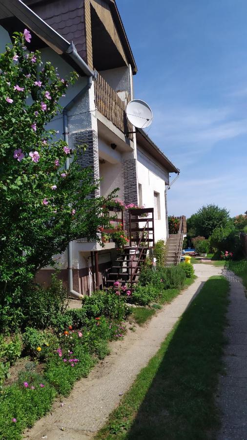 Leander Apartman Balatonlelle Dış mekan fotoğraf